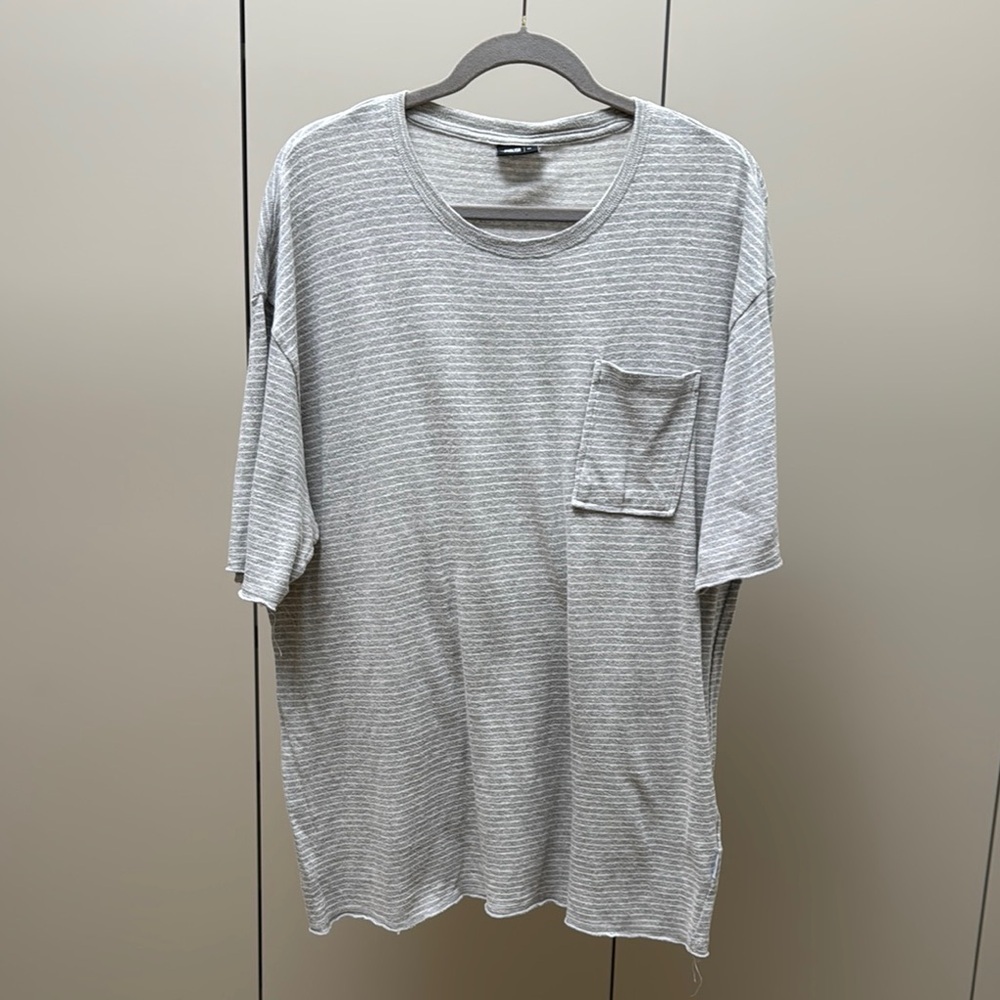 PUBLISH Gray Short Sleeve White Pinstriped Tee with Crew Neck